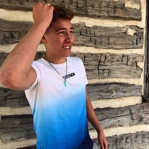 Meet your Posher, Cade